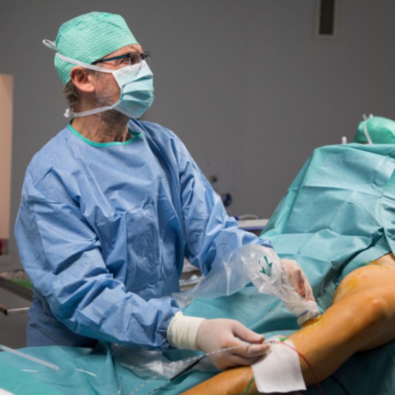 hogyan kell elvégezni a visszérműtéteket a lábak visszérgyulladására szolgáló gyógyszerek